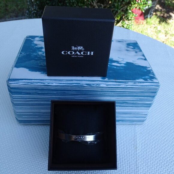COACH New York Signature C Design Silver Tone Bracelet - Picture 1 of 6